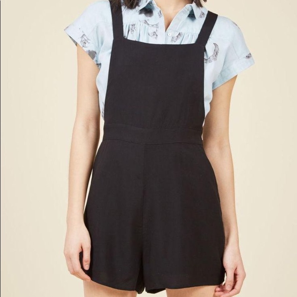 Black Modcloth Shortalls sz Lg